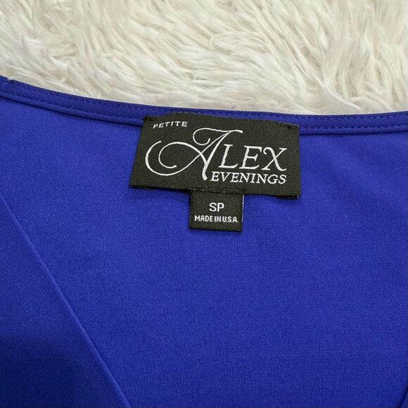 New Alex Evenings Petite Pearl Embellished Top Size SP Blue Women’s - Picture 10 of 13